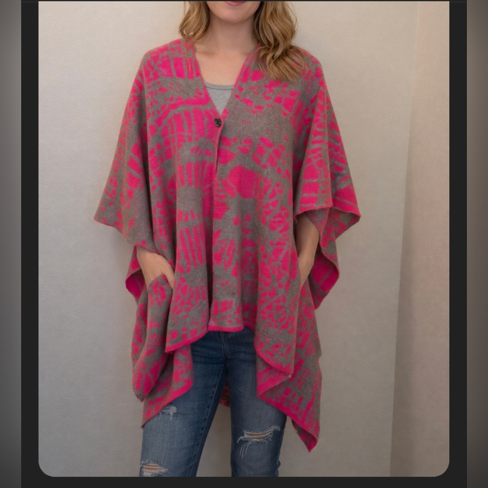 Echo Women's Pink and Gray Patterned Poncho